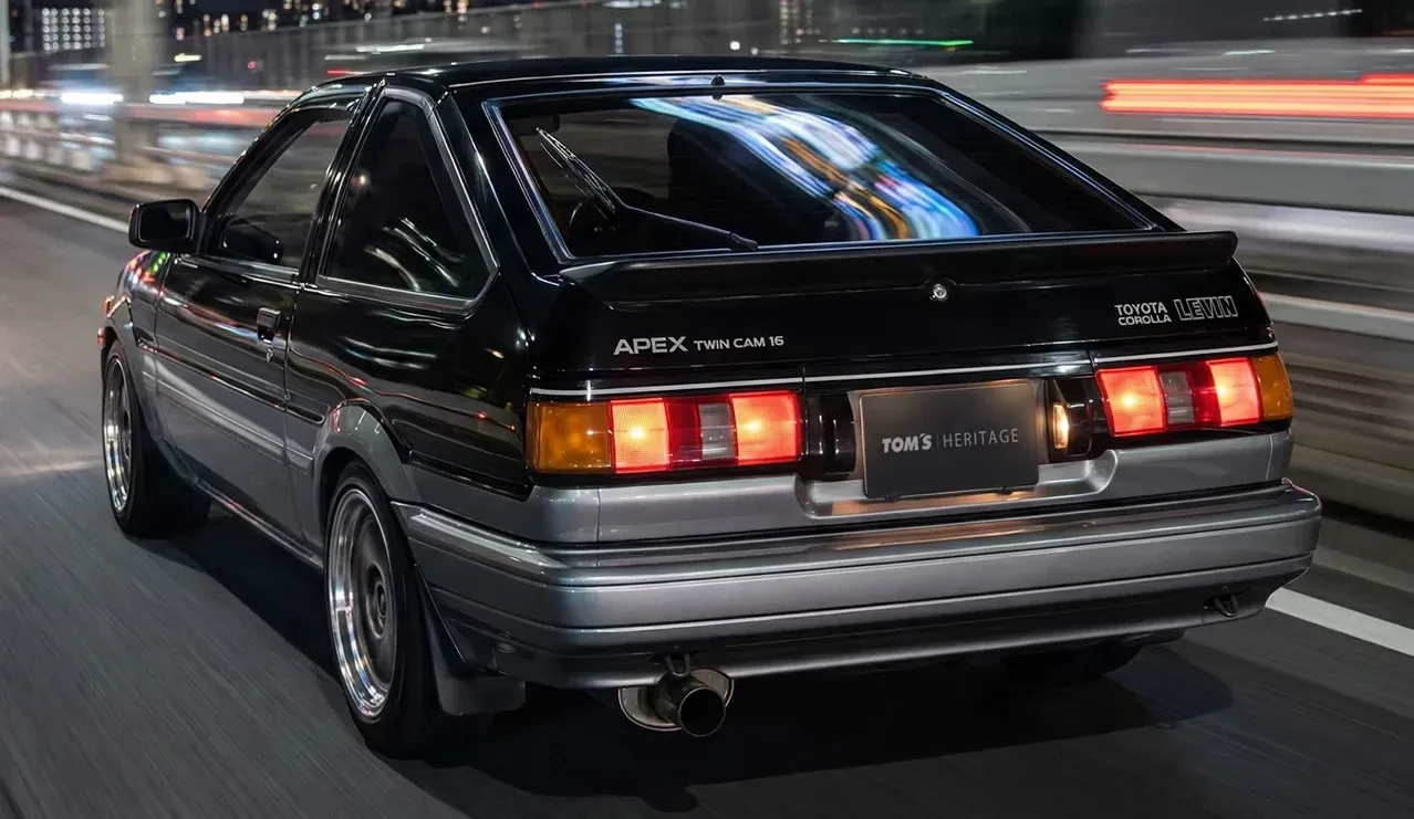 Toyota AE86: O Hachiroku Renasce Mais Forte (e Caro!) com a TOM'S – Vale a Pena no Brasil?